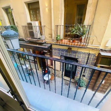 Apartamentos Puzzle Madrid Sol-3